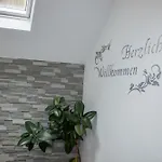 Apartament 1 *