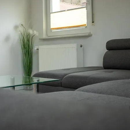 1 Apartament *