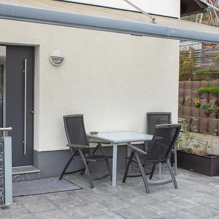 Apartament 1 *